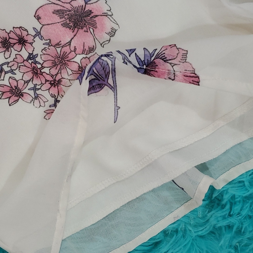 Bailey Blue Floral Romper - Picture 3 of 4